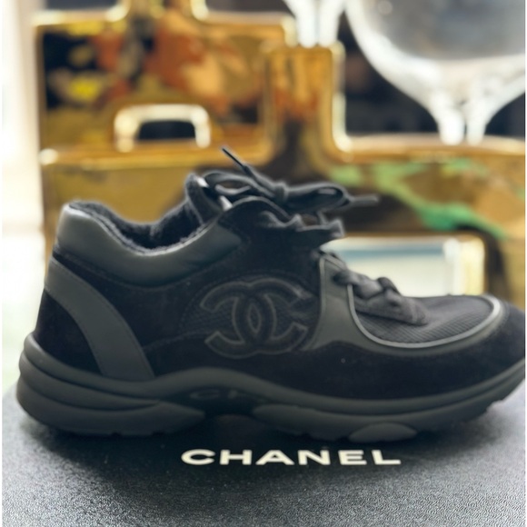 USED WOMEN CHANEL TRAINERS SUEDE - BLACK - Picture 6 of 9